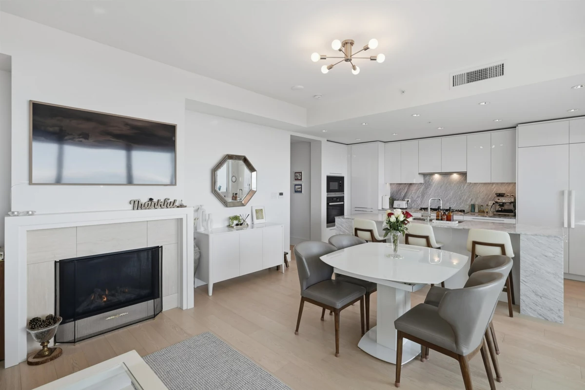Loft / Bonus Room Photo of 1403 1501 Foster Street, White Rock, BC
