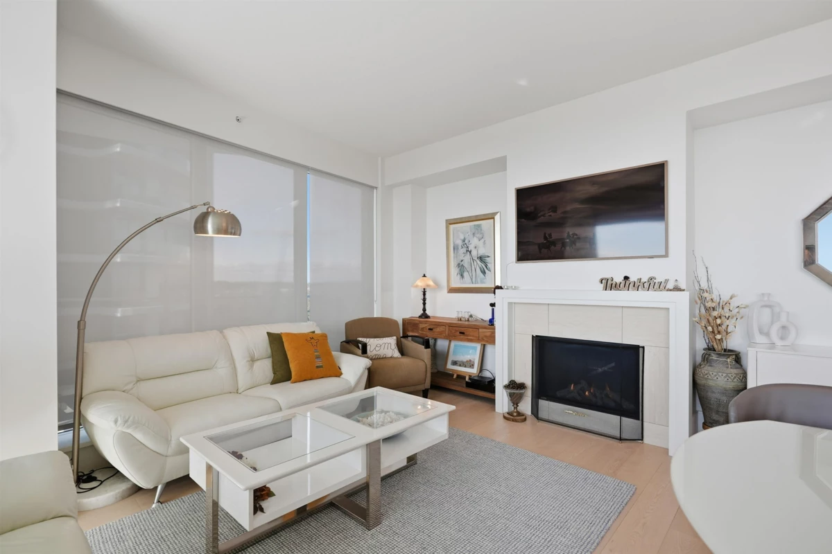 Office / Den Photo of 1403 1501 Foster Street, White Rock, BC