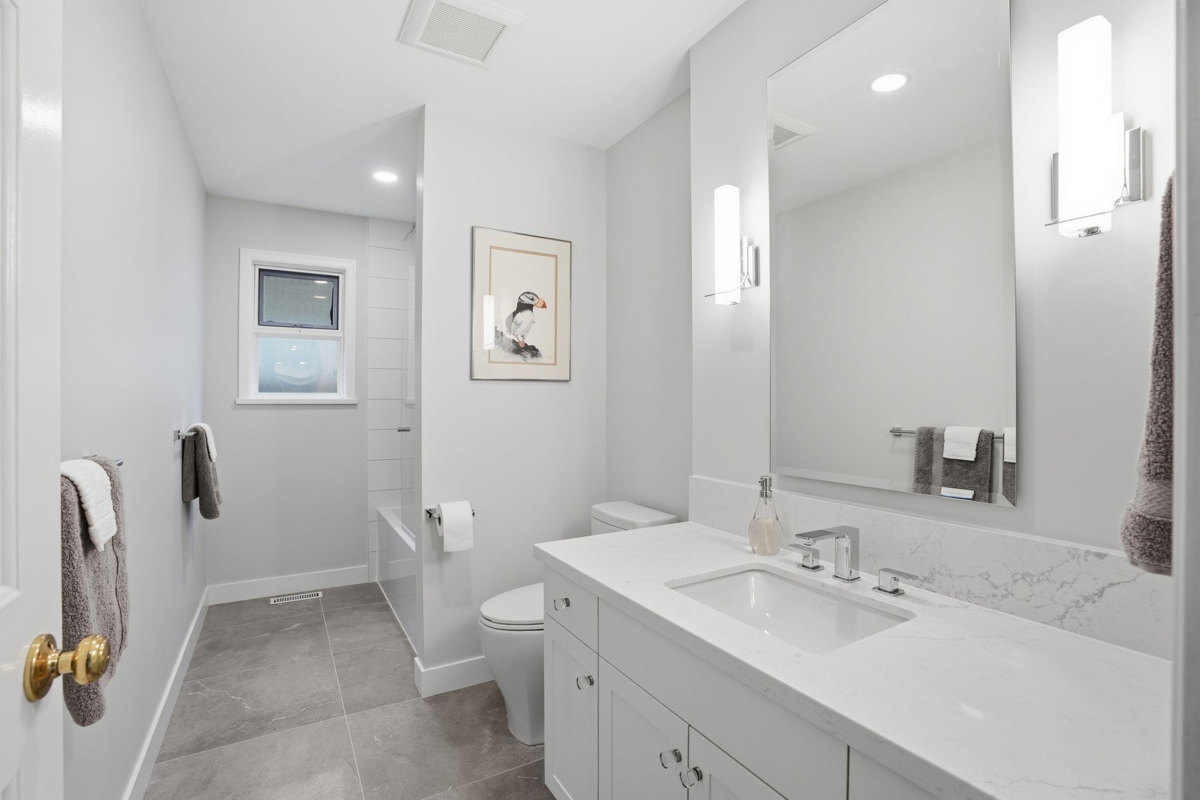 Breakfast Nook Photo of 5225 4 Avenue, Delta, BC