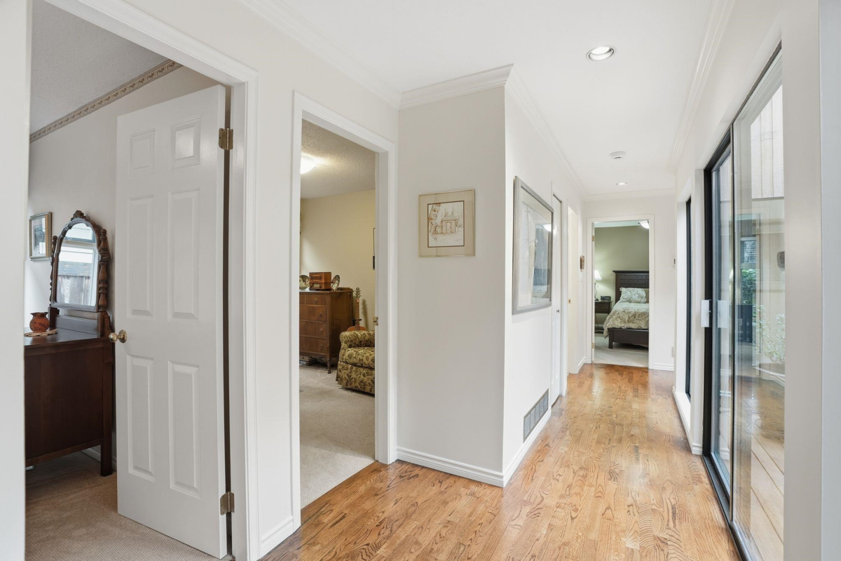 Laundry Room Photo of 5225 4 Avenue, Delta, BC