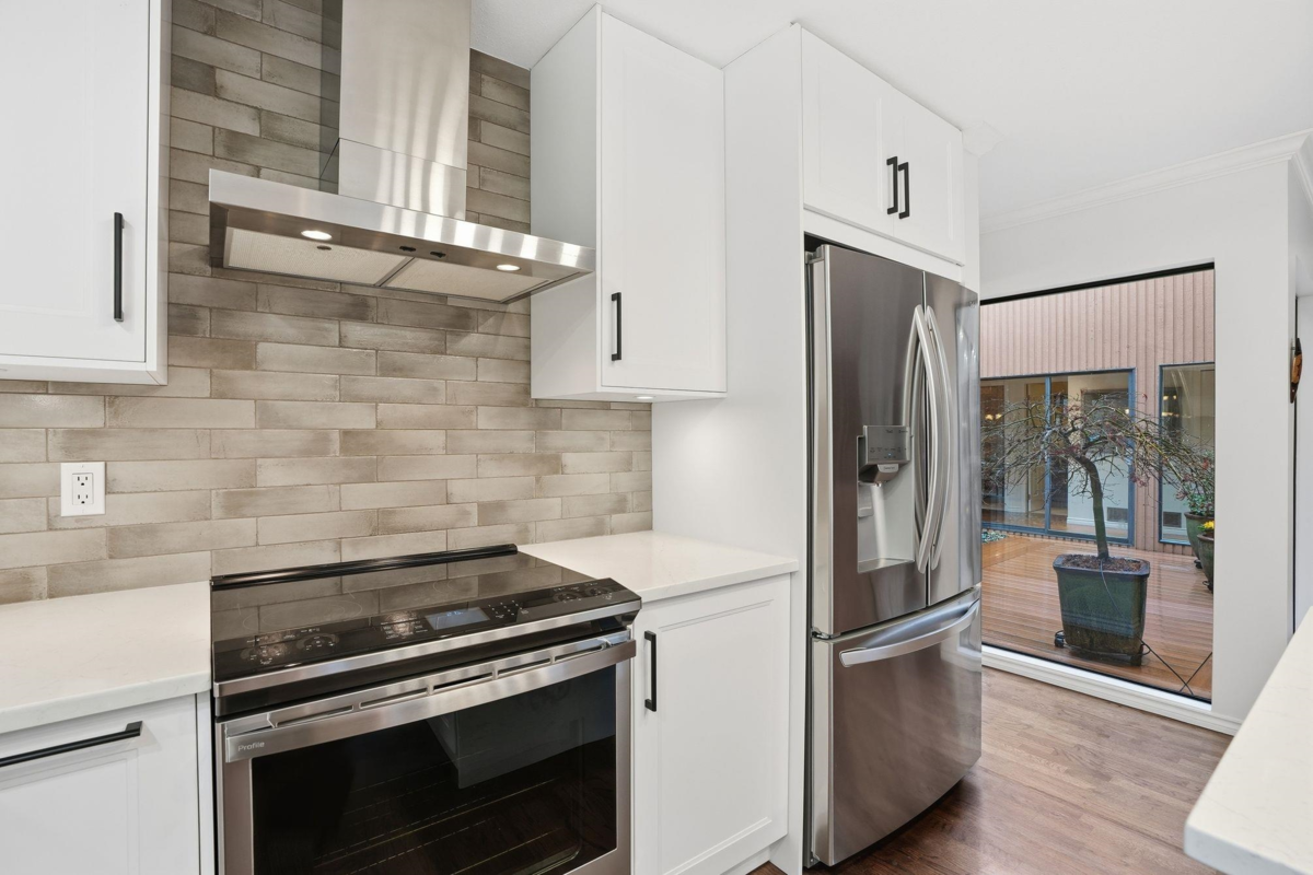 Pantry Photo of 5225 4 Avenue, Delta, BC