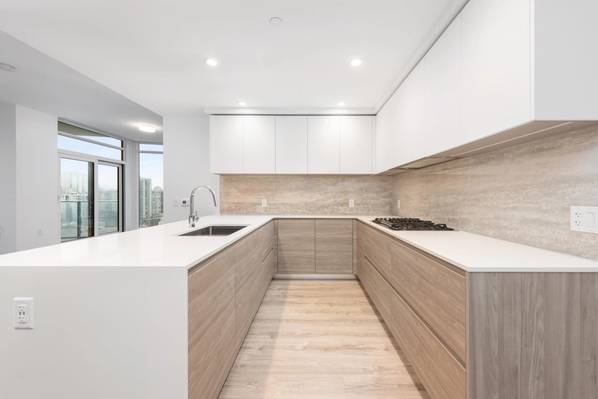 Kitchen Photo of 1703 660 Quayside Drive, New Westminster, BC