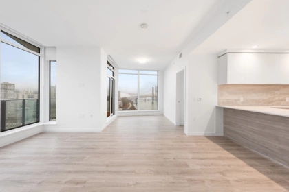Kitchen Island Photo of 1703 660 Quayside Drive, New Westminster, BC