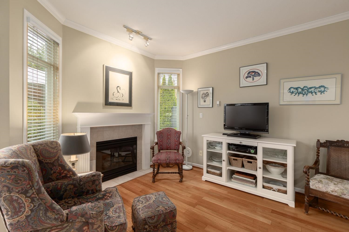 Basement Recreation Room Photo of 74 14909 32 Avenue, Surrey, BC
