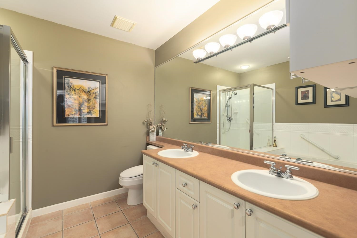 Guest Bathroom Photo of 74 14909 32 Avenue, Surrey, BC