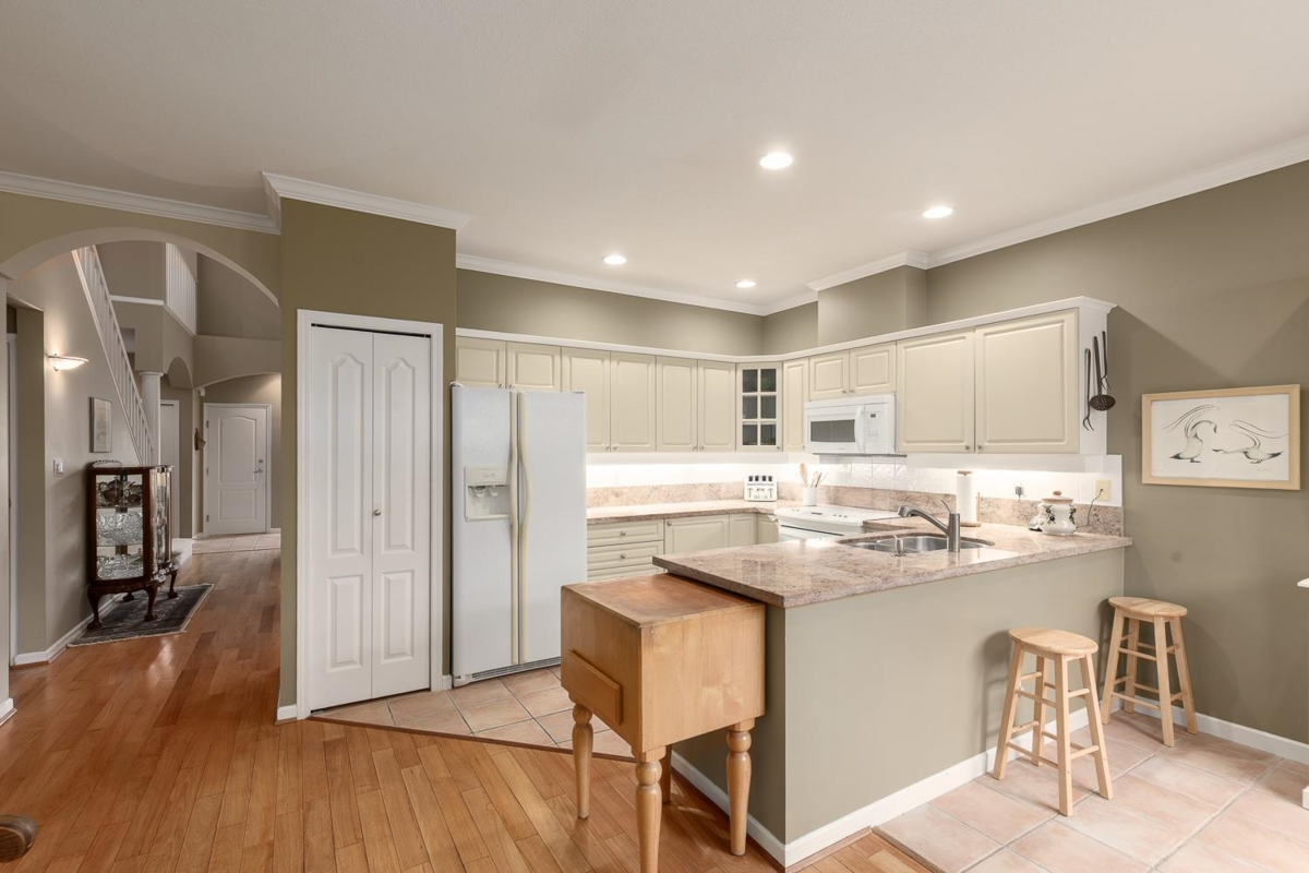 Powder Room Photo of 74 14909 32 Avenue, Surrey, BC