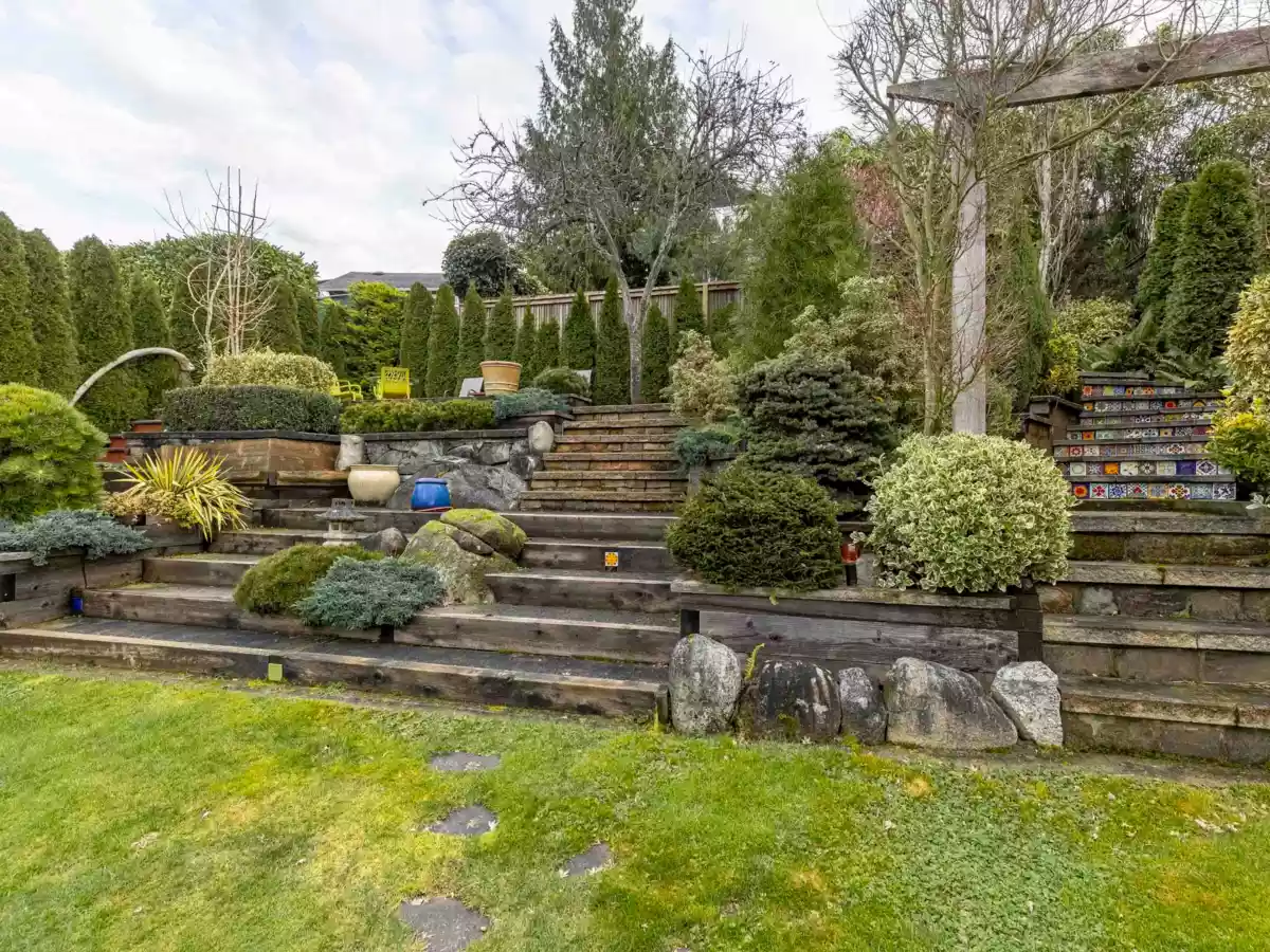 Street View Photo of 6252 Wellington Avenue, West Vancouver, BC