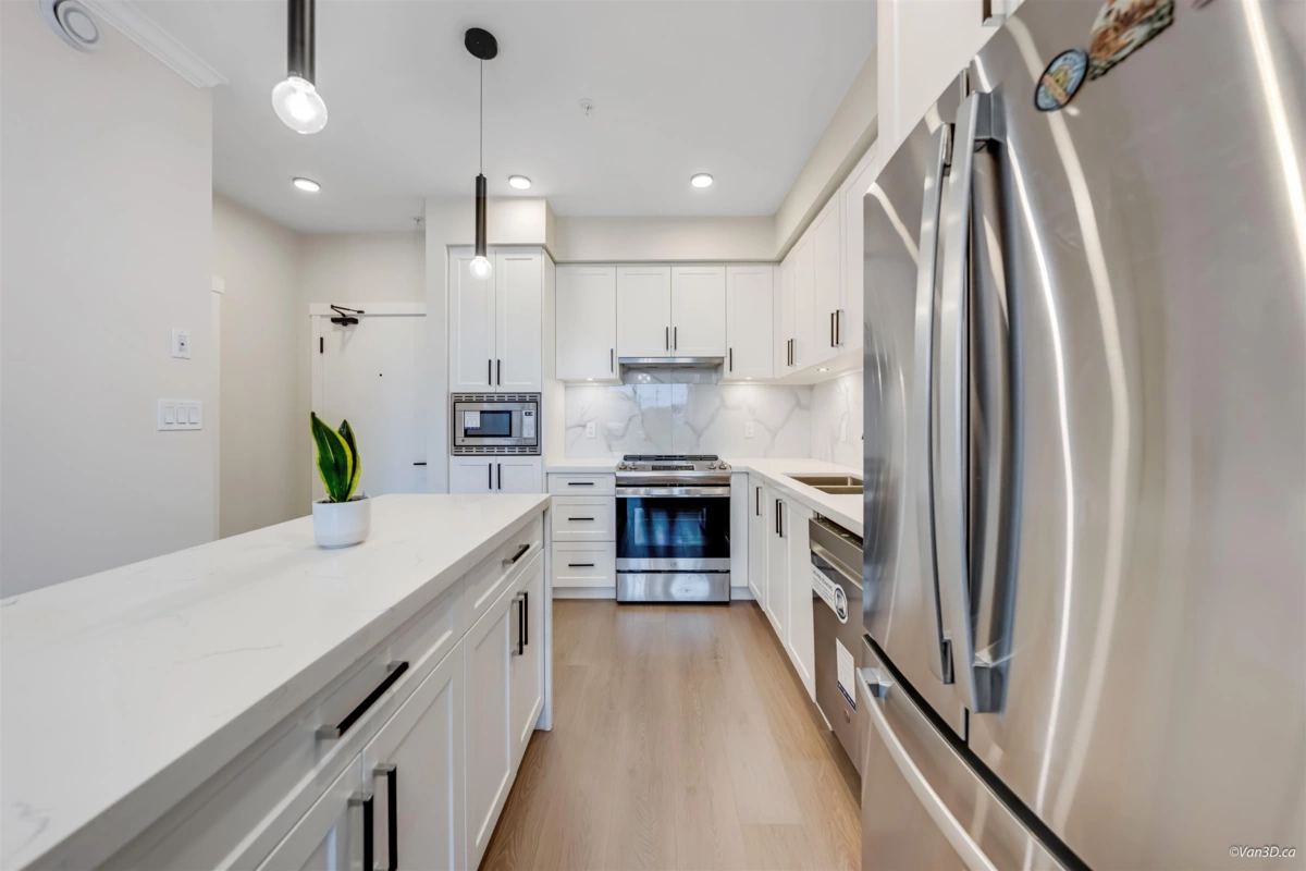 Primary Bedroom Photo of 111 12109 223 Street, Maple Ridge, BC