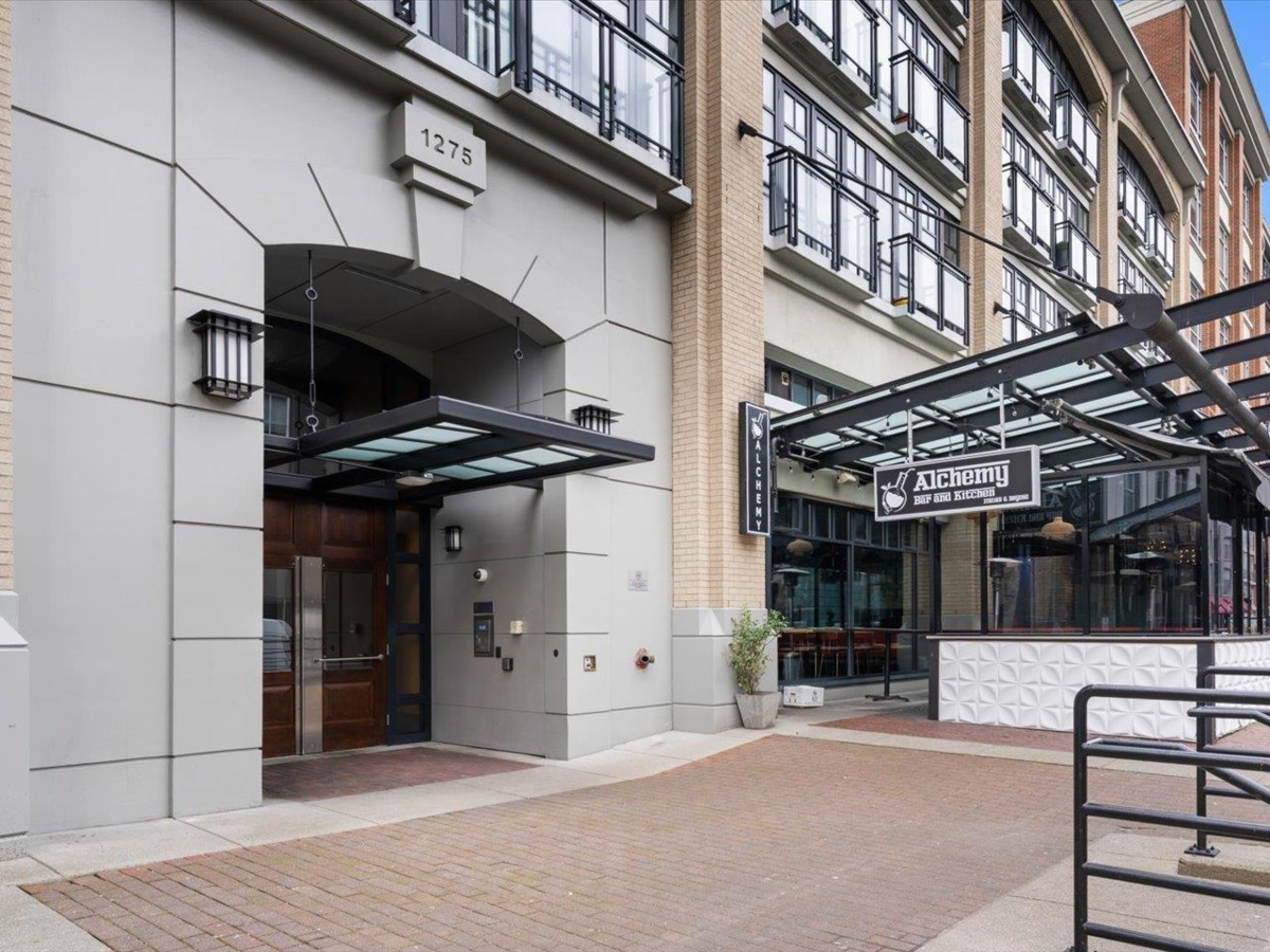 Hallway Photo of 301 1275 Hamilton Street, Vancouver, BC