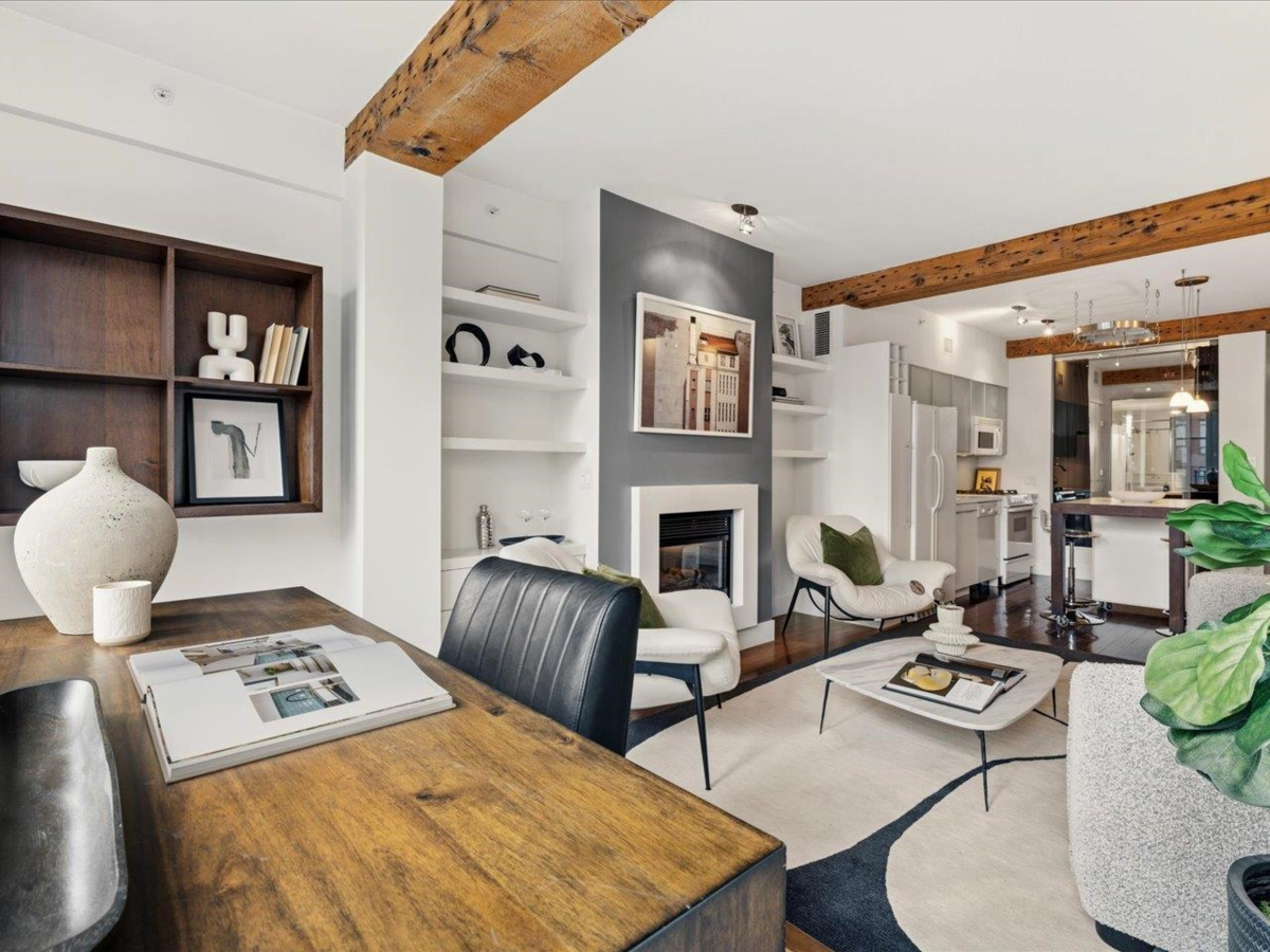 Kitchen Island Photo of 301 1275 Hamilton Street, Vancouver, BC