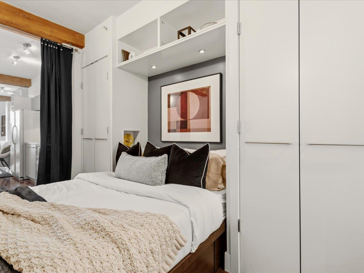 Loft / Bonus Room Photo of 301 1275 Hamilton Street, Vancouver, BC