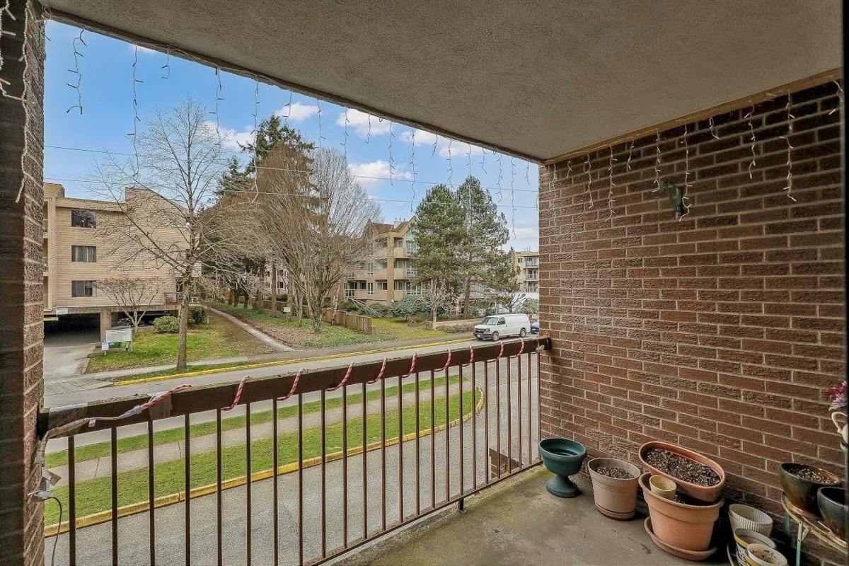 Powder Room Photo of 143 8500 Ackroyd Road, Richmond, BC