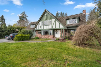 14633 56 Avenue, Surrey, BC