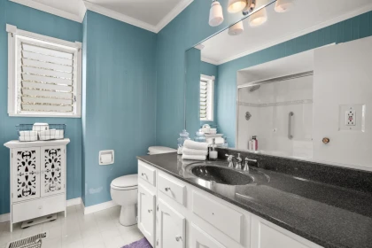 Hallway Photo of 14633 56 Avenue, Surrey, BC