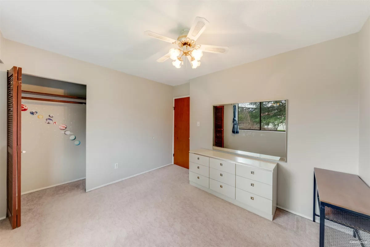Garage Interior Photo of 5571 Claude Avenue, Burnaby, BC