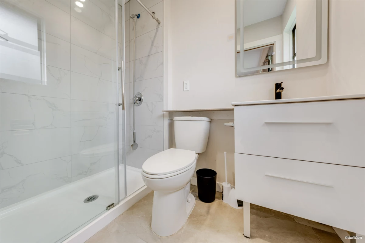 Laundry Room Photo of 5571 Claude Avenue, Burnaby, BC