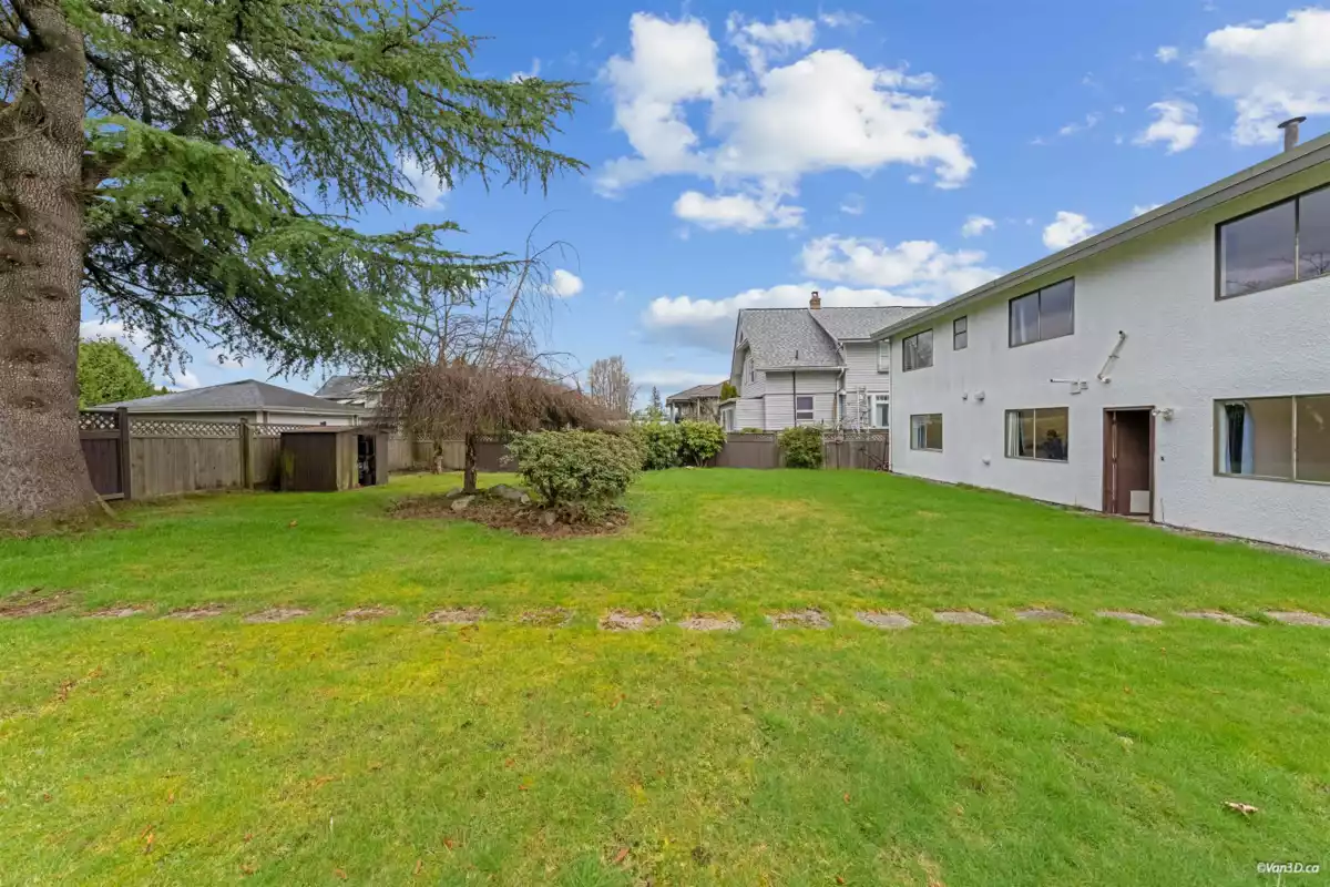 Living Room Photo of 5571 Claude Avenue, Burnaby, BC