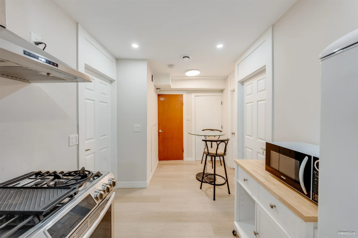 Loft / Bonus Room Photo of 5571 Claude Avenue, Burnaby, BC