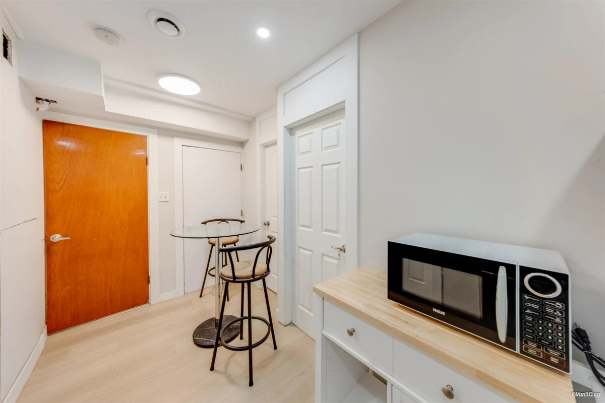 Office / Den Photo of 5571 Claude Avenue, Burnaby, BC