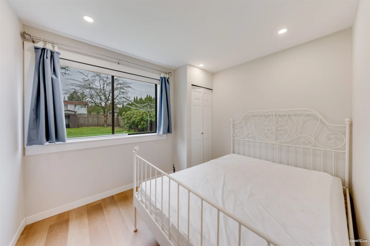 Pantry Photo of 5571 Claude Avenue, Burnaby, BC