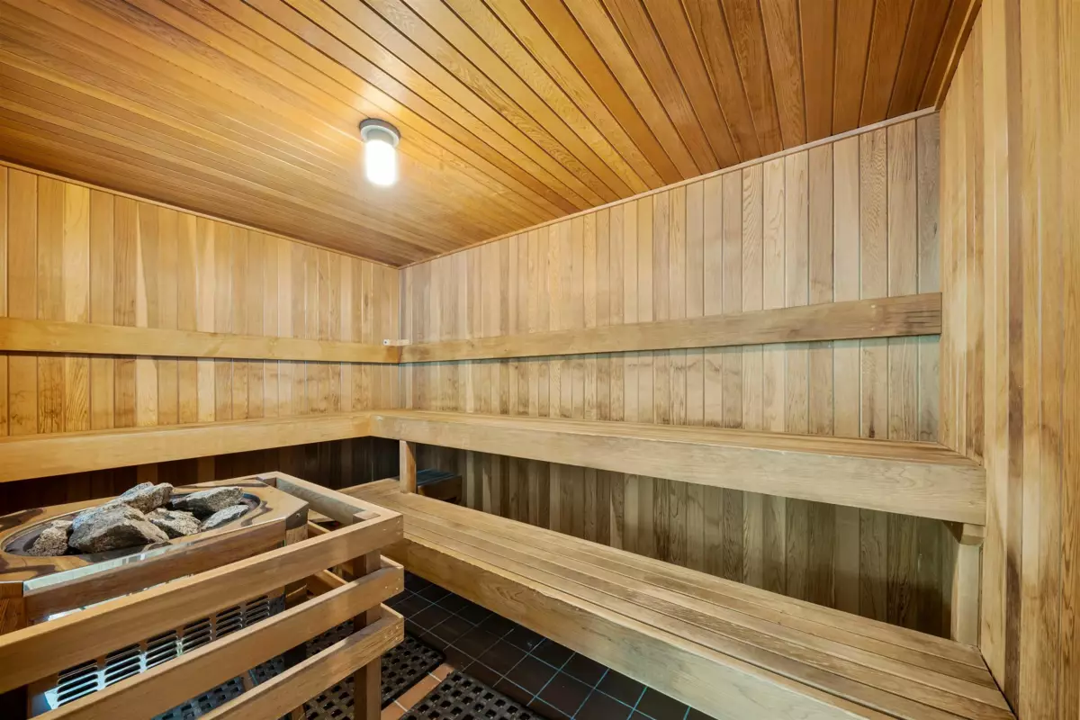 Breakfast Nook Photo of 1605 15030 101 Avenue, Surrey, BC