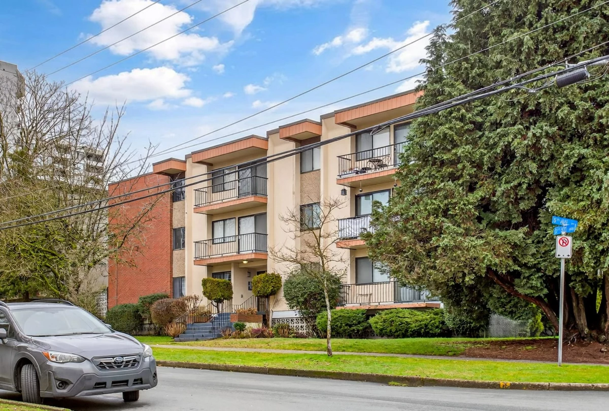 Exterior Rear Photo of 208 505 Ninth Street, New Westminster, BC
