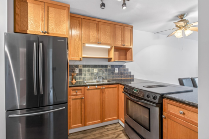 Office / Den Photo of 208 505 Ninth Street, New Westminster, BC