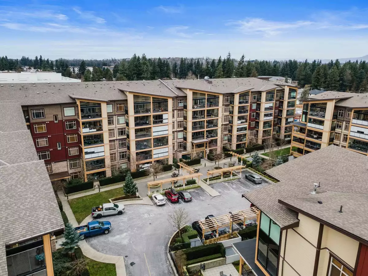 Front Yard Photo of 109 2860 Trethewey Street, Abbotsford, BC