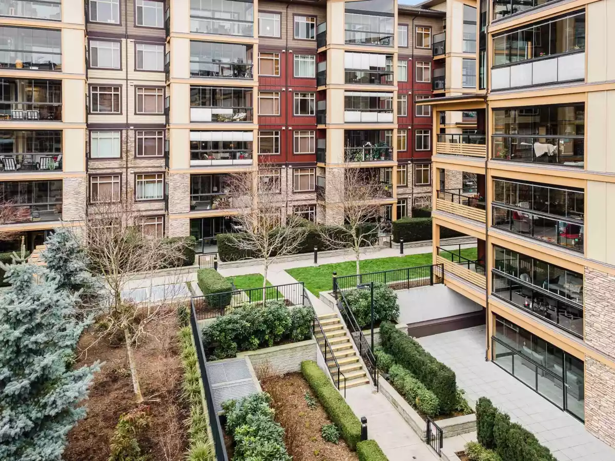 Hot Tub / Spa Photo of 109 2860 Trethewey Street, Abbotsford, BC