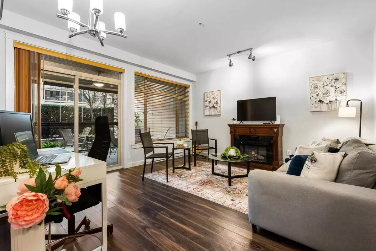 Living Room Photo of 109 2860 Trethewey Street, Abbotsford, BC