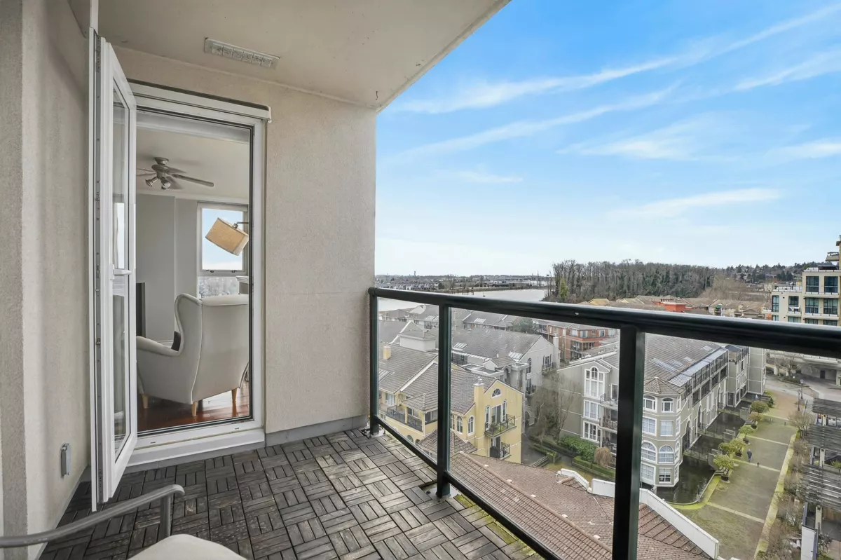 Outdoor Patio Photo of 1007 10 Laguna Court, New Westminster, BC