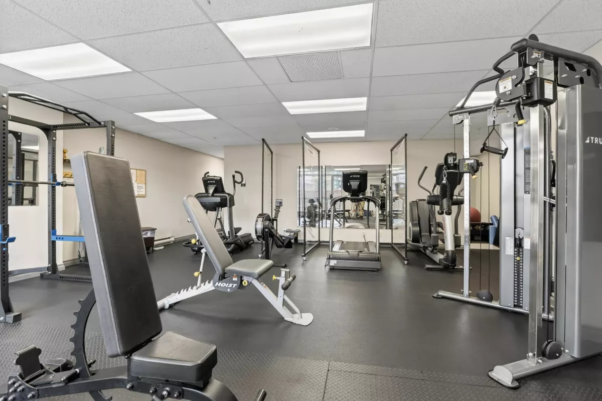 Swimming Pool Photo of 1007 10 Laguna Court, New Westminster, BC