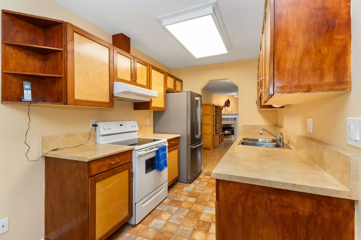 Pantry Photo of 46 2081 Winfield Drive, Abbotsford, BC