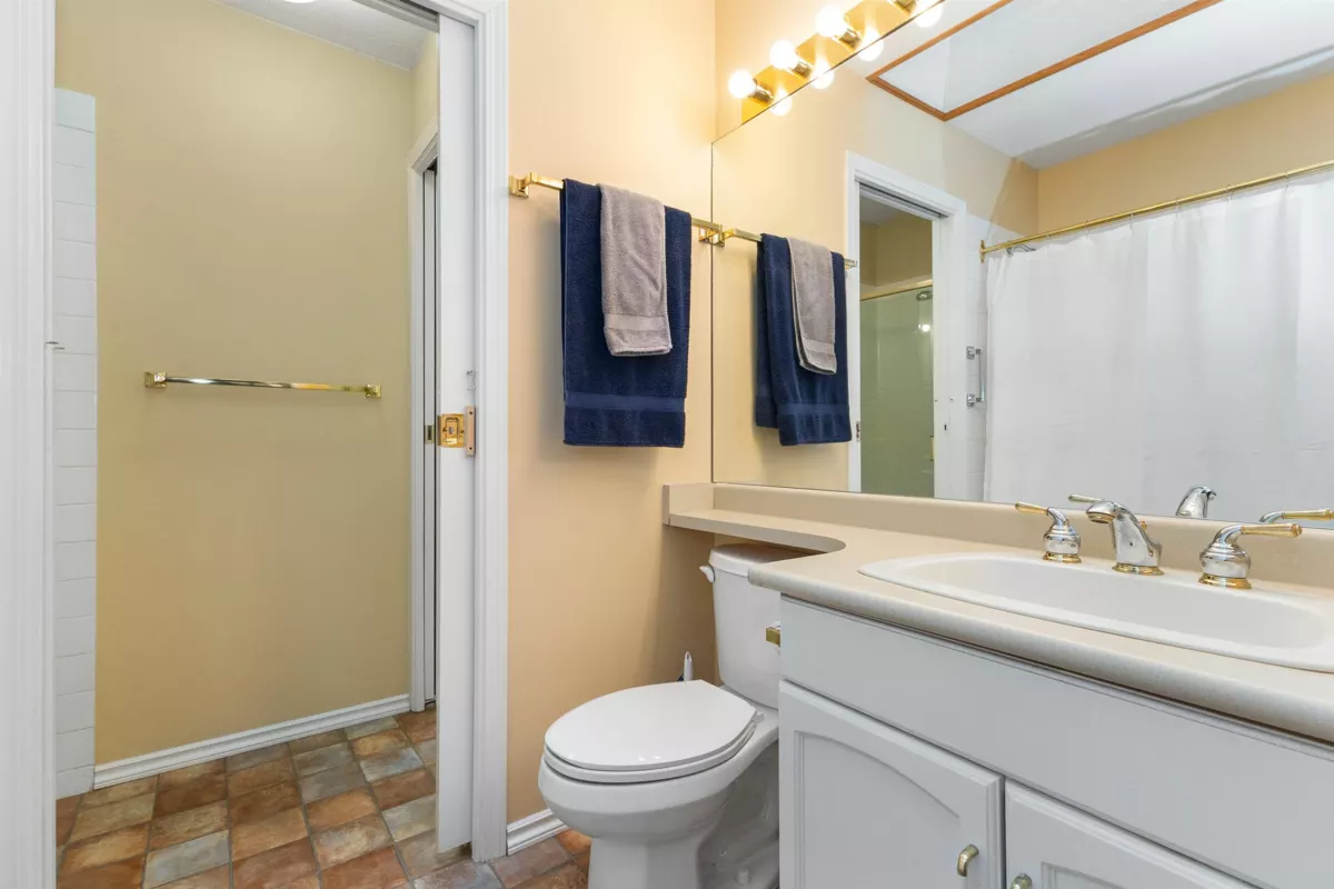 Powder Room Photo of 46 2081 Winfield Drive, Abbotsford, BC
