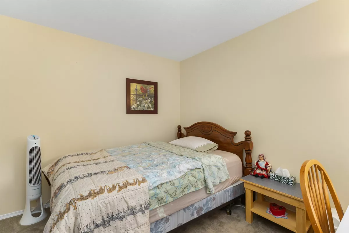 Walk-In Closet Photo of 46 2081 Winfield Drive, Abbotsford, BC