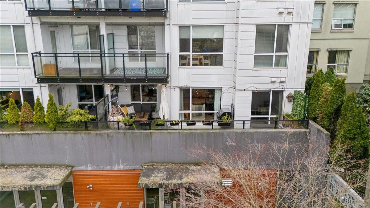 Hot Tub / Spa Photo of 206 233 Kingsway, Vancouver, BC