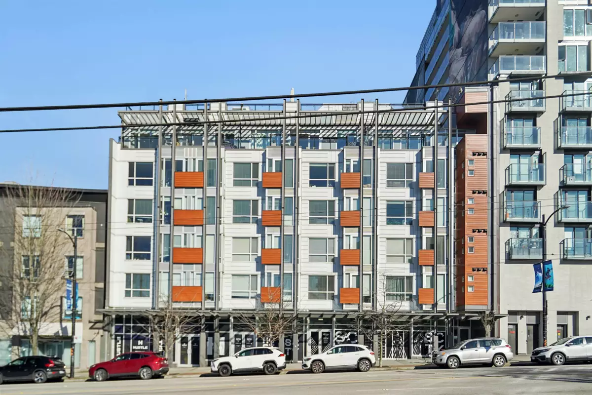 Outdoor Patio Photo of 206 233 Kingsway, Vancouver, BC