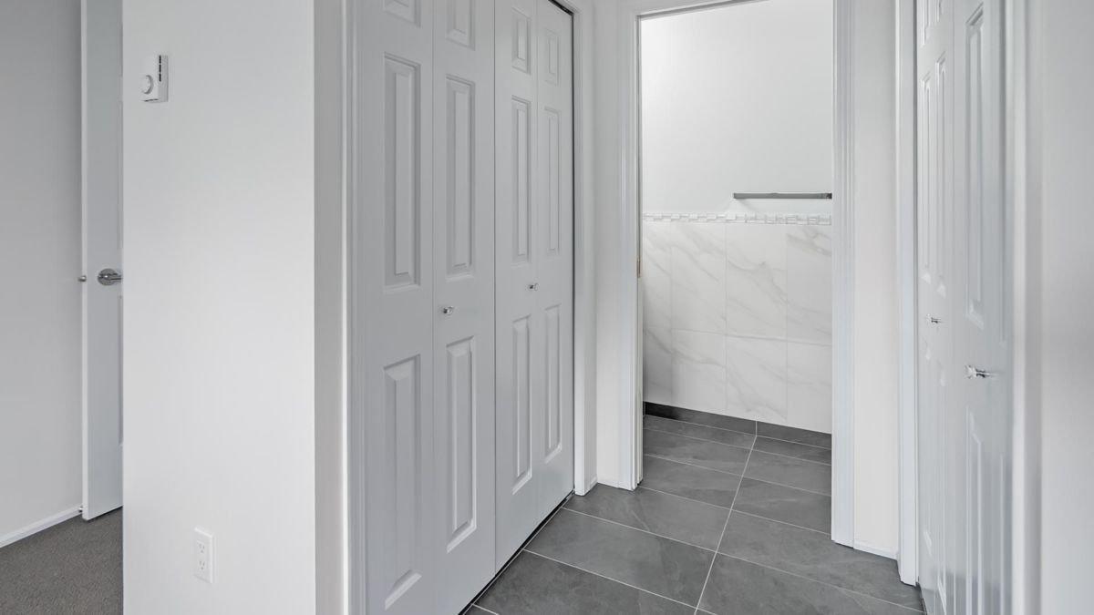 Hallway Photo of 98 32691 Garibaldi Drive, Abbotsford, BC