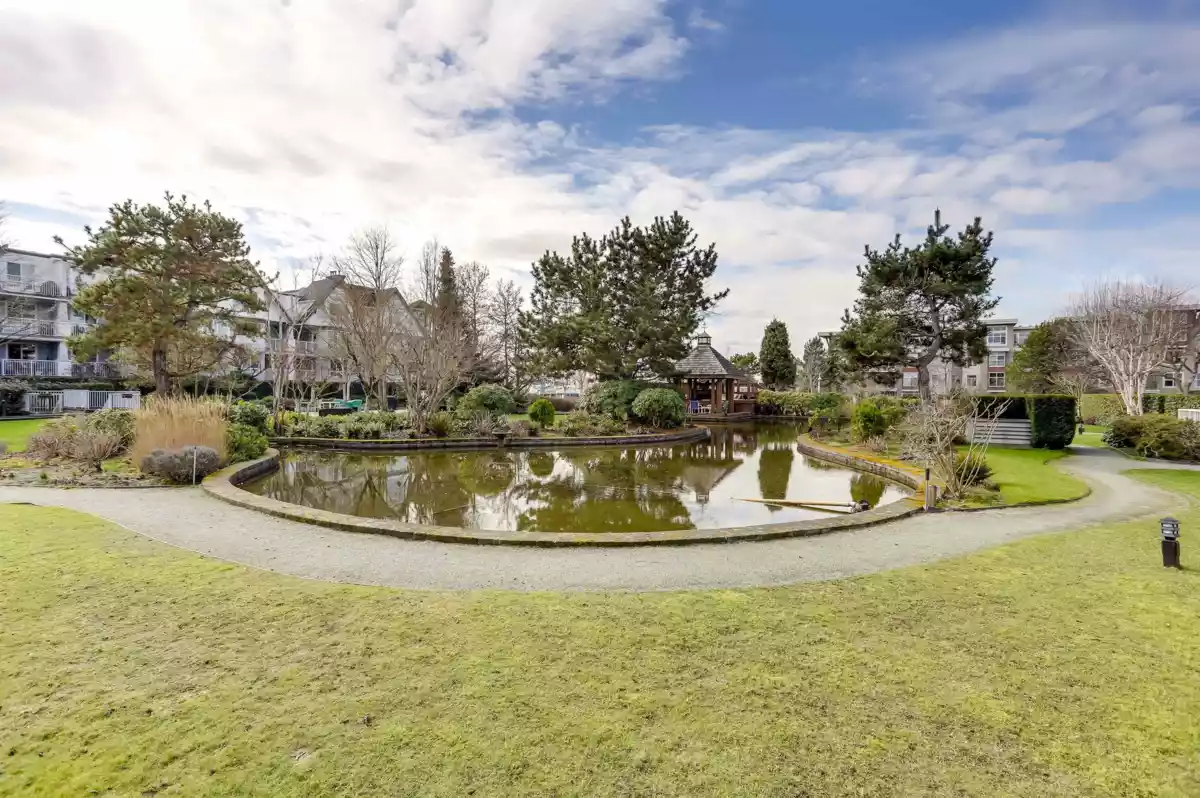 Bedroom 3 Photo of 317 12639 No. 2 Road, Richmond, BC