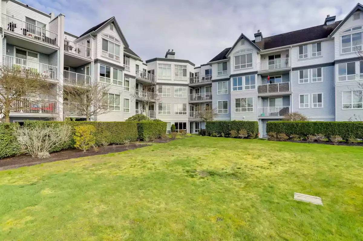 Primary Bathroom Photo of 317 12639 No. 2 Road, Richmond, BC