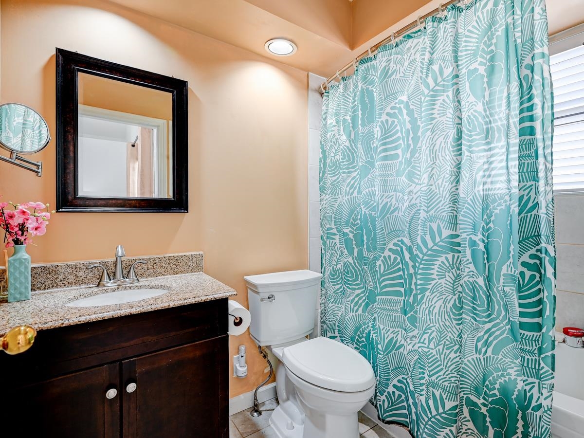 Bedroom 4 Photo of 6 7311 Moffatt Road, Richmond, BC