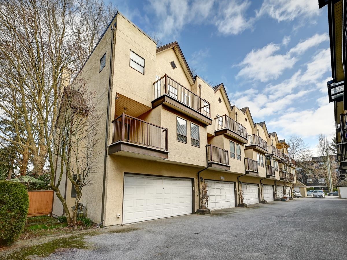 Living Room Photo of 6 7311 Moffatt Road, Richmond, BC