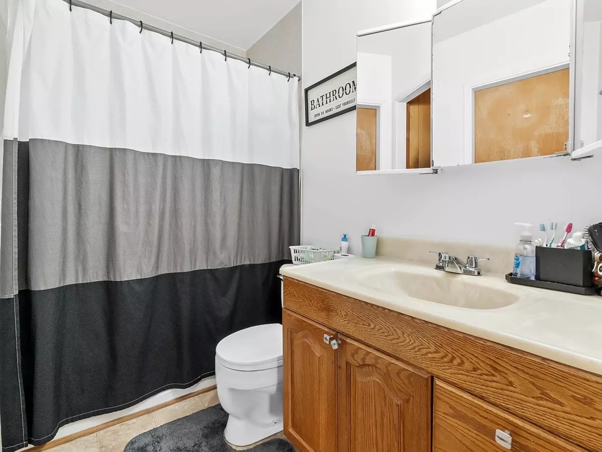 Bedroom 2 Photo of 33460 Hawthorne Avenue, Abbotsford, BC