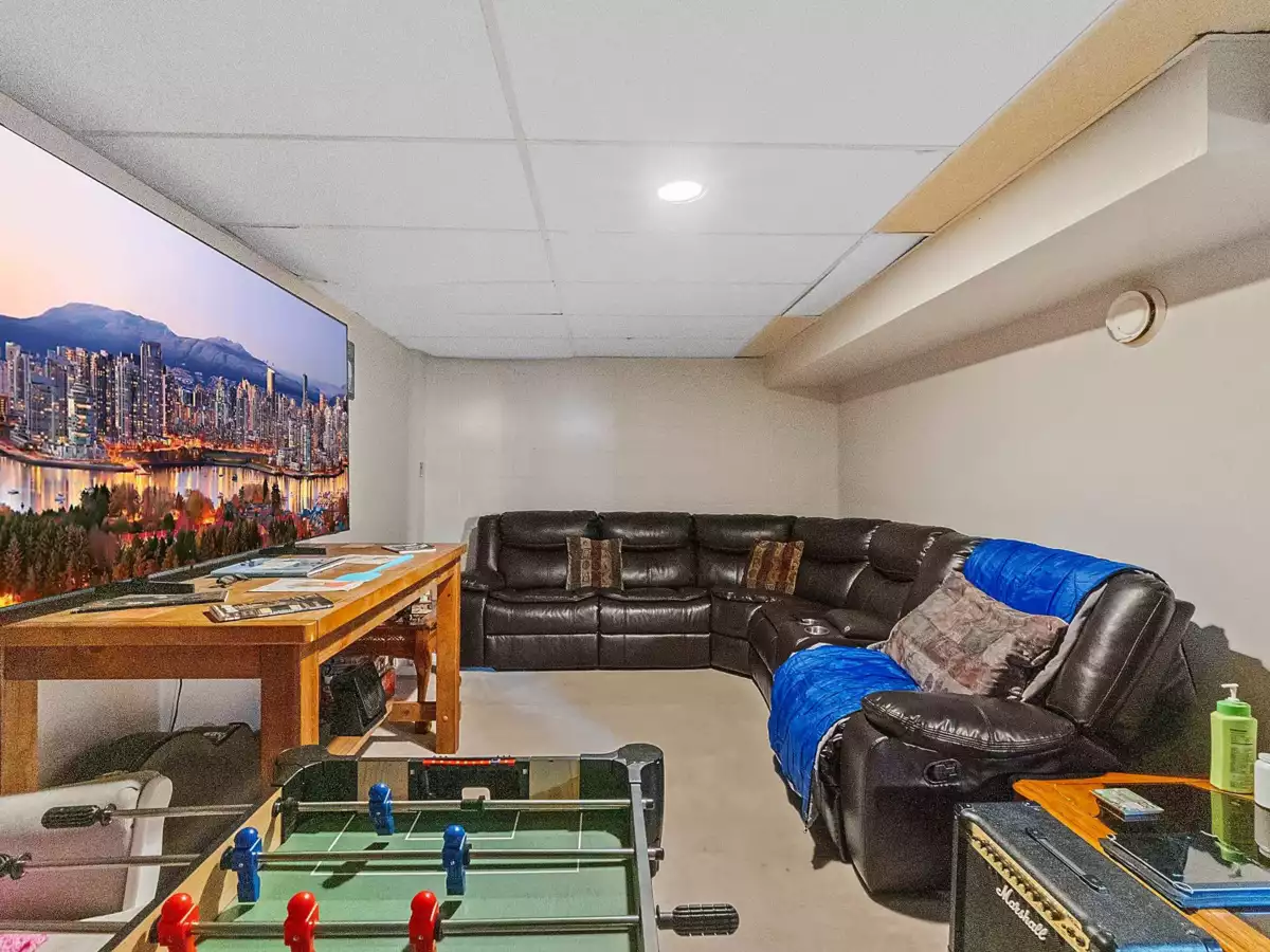 Laundry Room Photo of 33460 Hawthorne Avenue, Abbotsford, BC