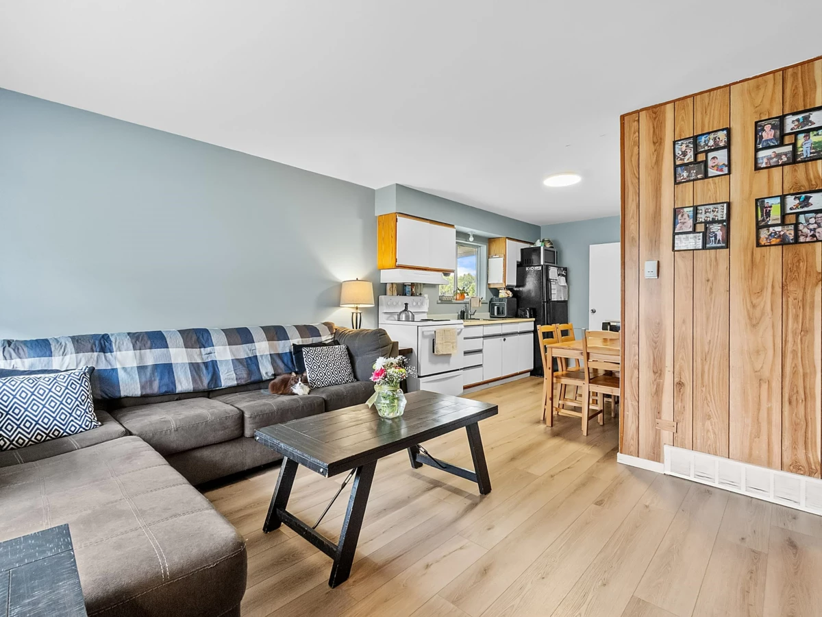 Pantry Photo of 33460 Hawthorne Avenue, Abbotsford, BC