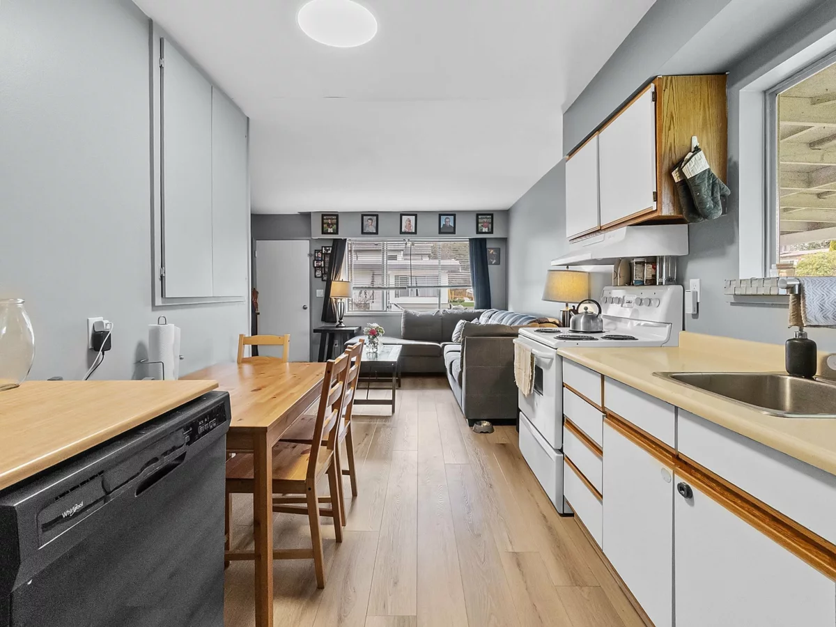 Primary Bedroom Photo of 33460 Hawthorne Avenue, Abbotsford, BC