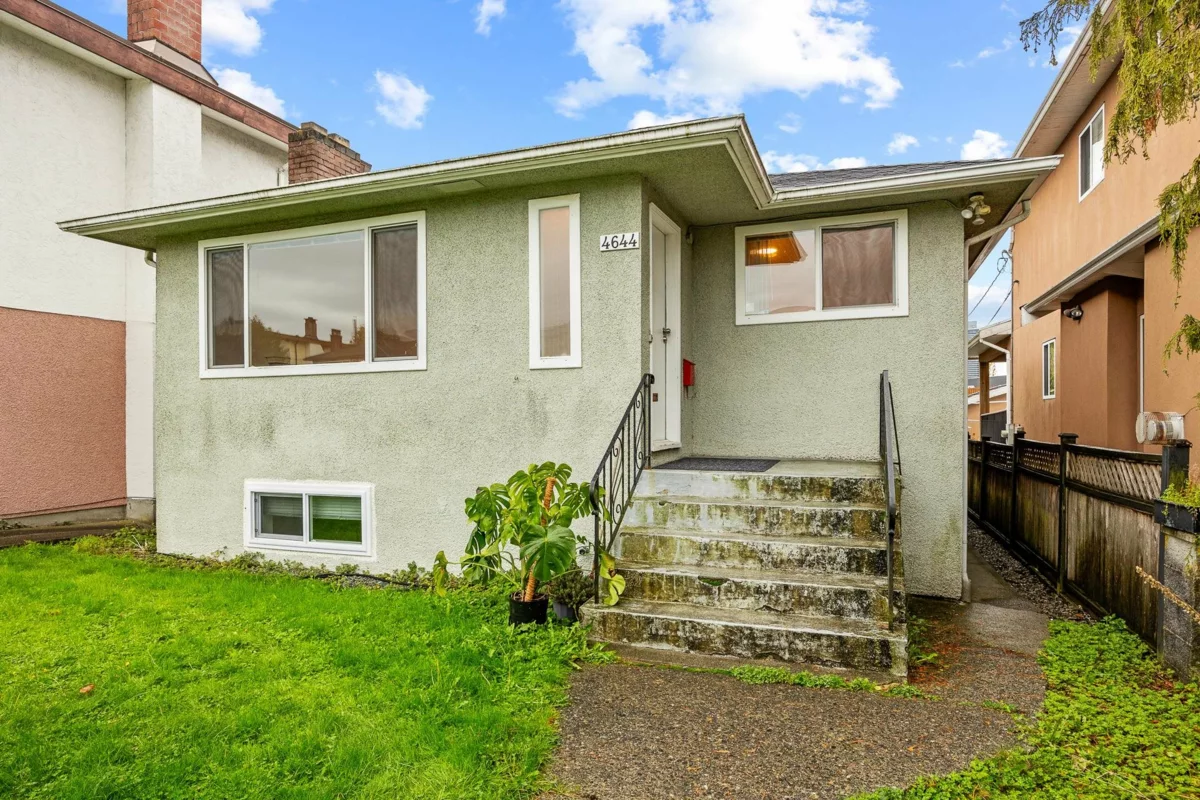 Family Room Photo of 4644 Union Street, Burnaby, BC
