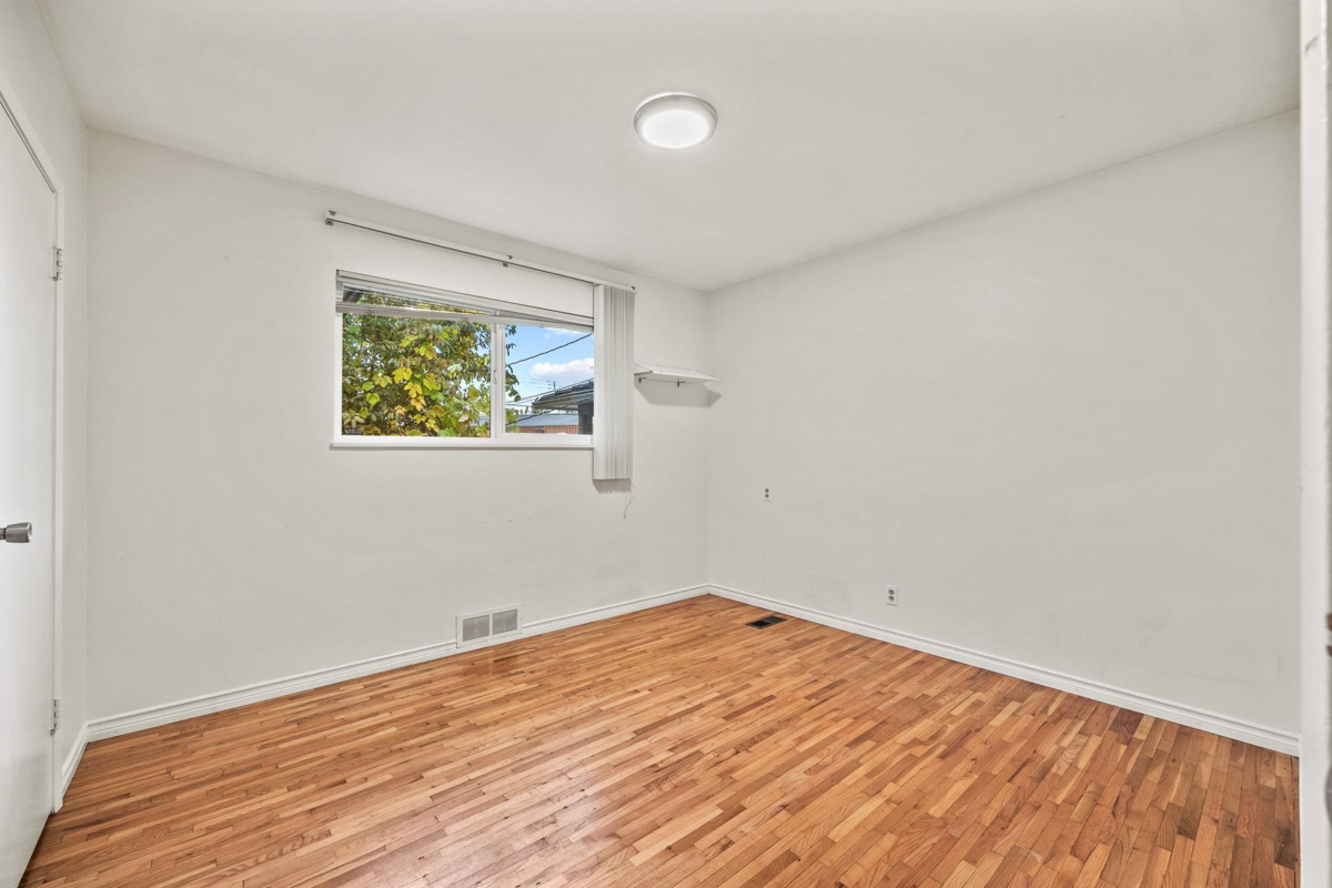 Guest Bathroom Photo of 4644 Union Street, Burnaby, BC