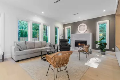 Breakfast Nook Photo of 1912 Laronde Drive, Surrey, BC