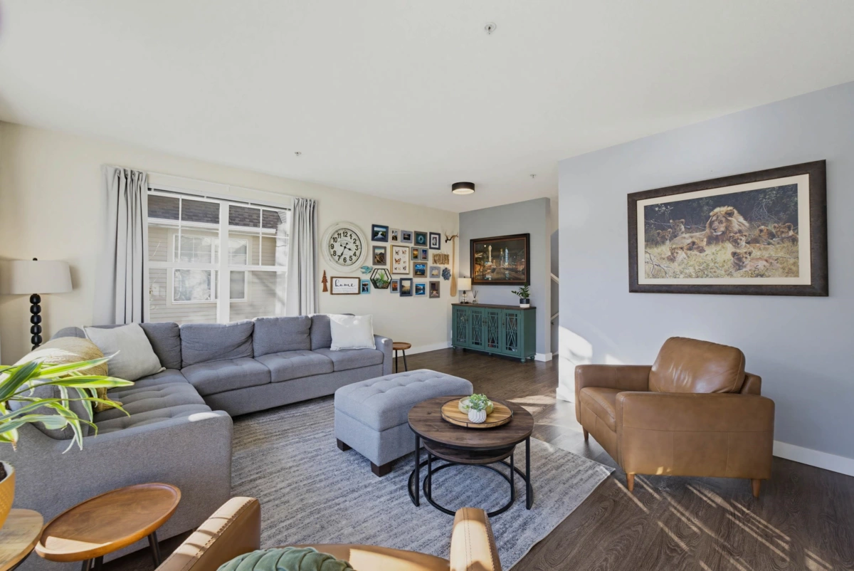 Dining Area Photo of 27 8089 209 Street, Langley, BC